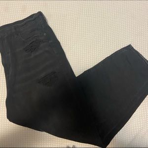 American Eagle - High waisted Black distressed “Relaxed Mom Jean” - Size 16